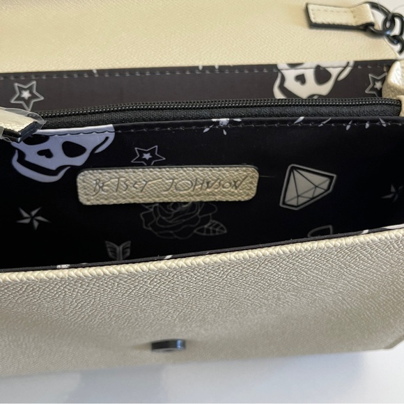 NWT Betsey Johnson XO Sybil Spiders & Bats Crossbody | Chalk - Picture 10 of 11